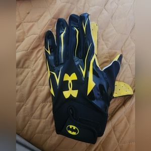 Under Armour batman gloves